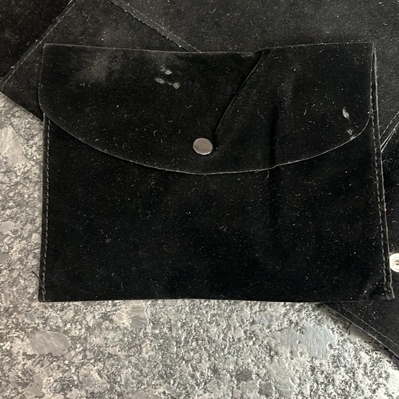 Sidney Garber Black Velvet Jewelry Necklace Snap 7.5” x 6” Presentation Pouch - Picture 8 of 9